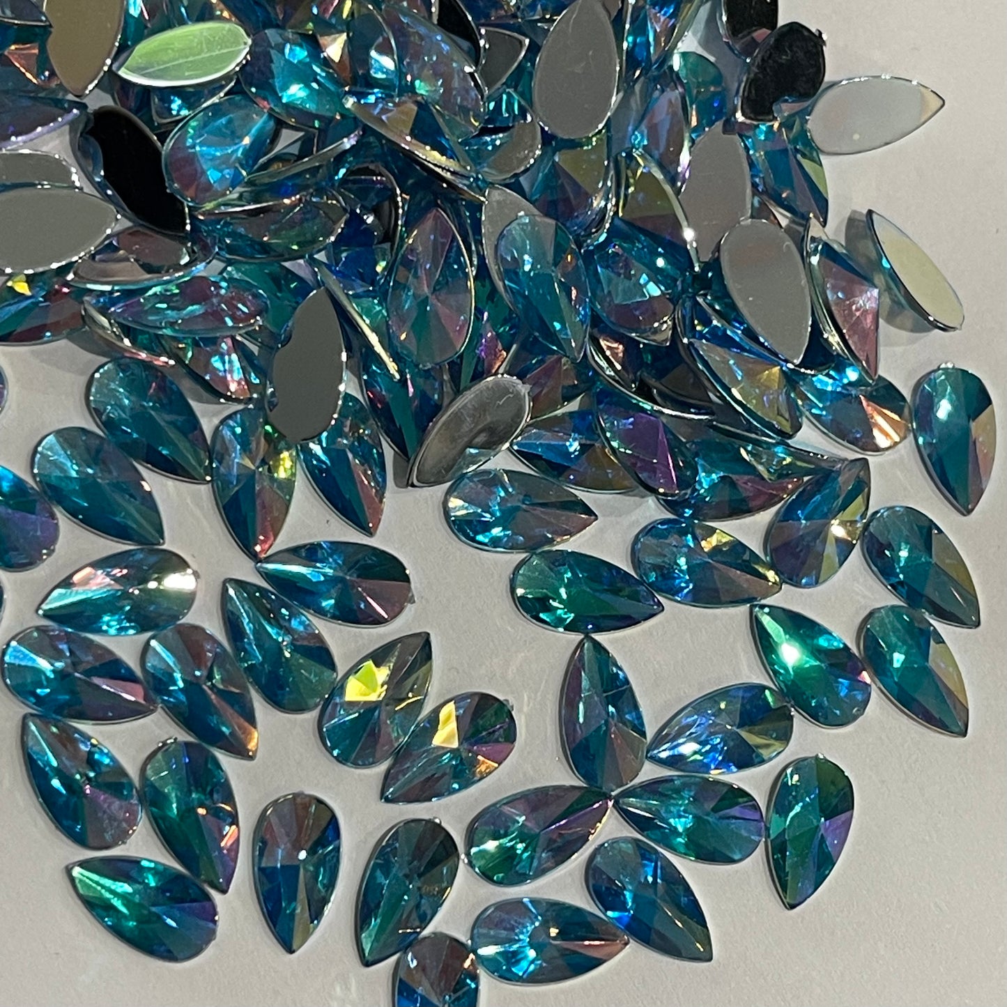 13mm, Drop - Aquamarine AB