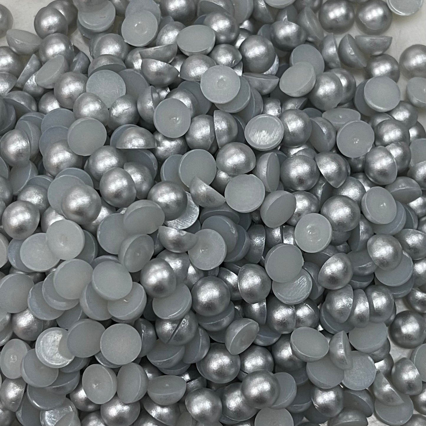 Pearl Flatback - Grey