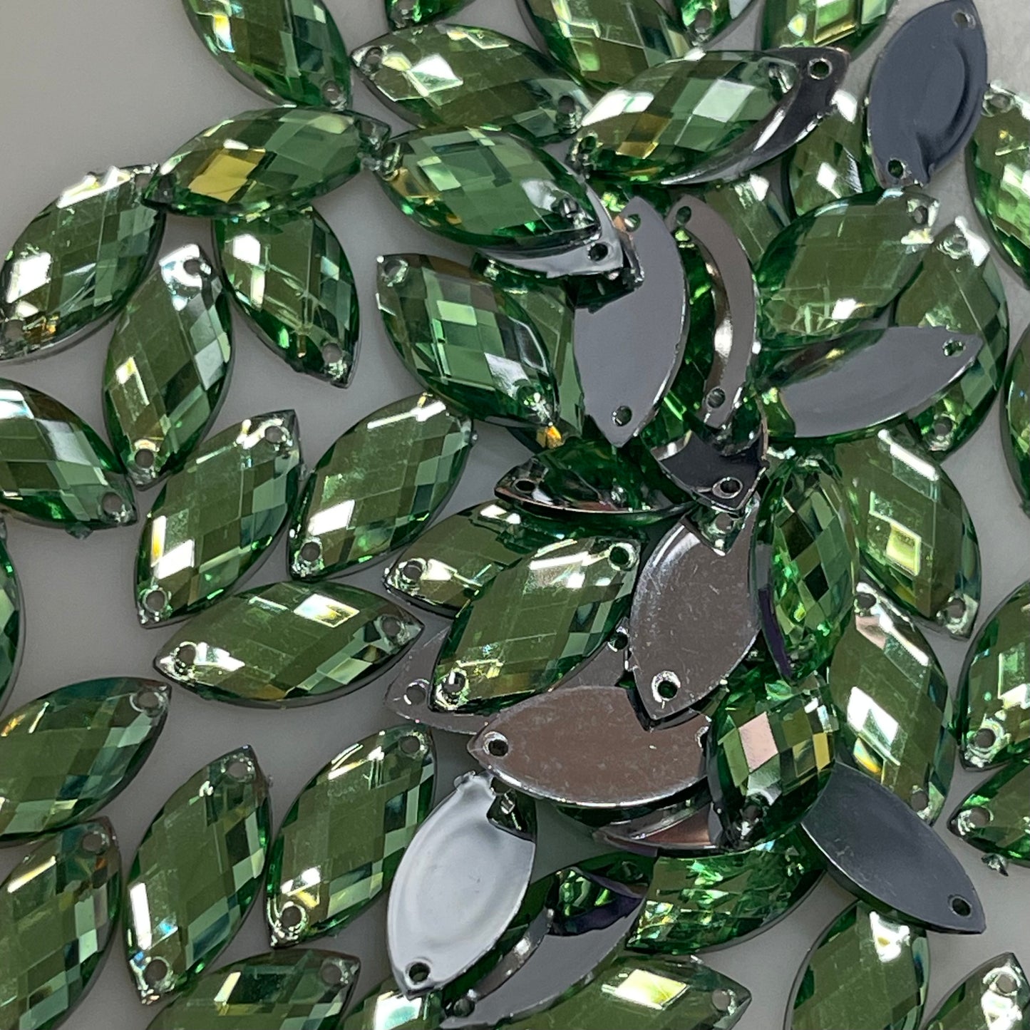 15mm, Horseeye - Peridot