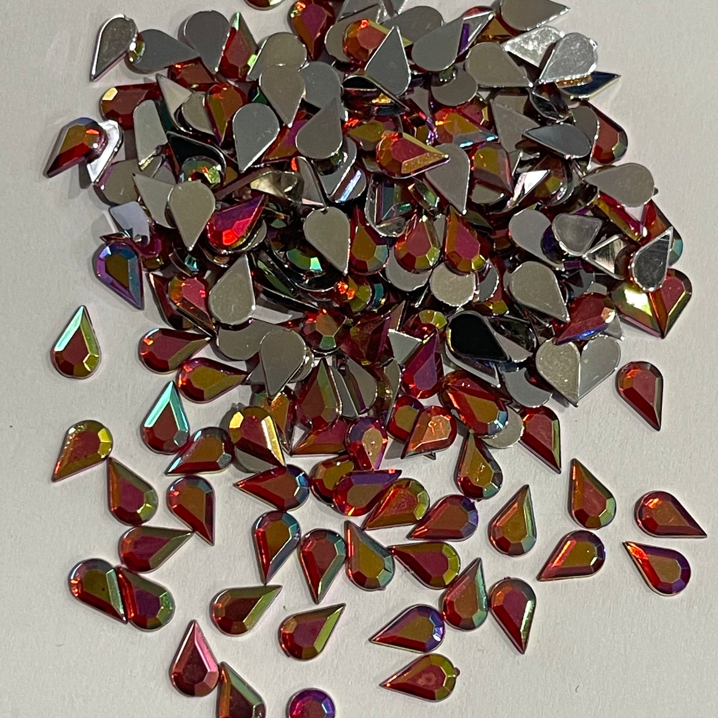 6mm Tear Drop - Light Siam AB (Glue on)