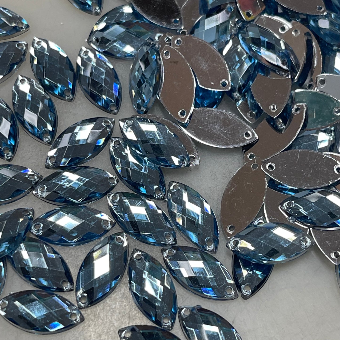 15mm Horseeye - Sapphire Light