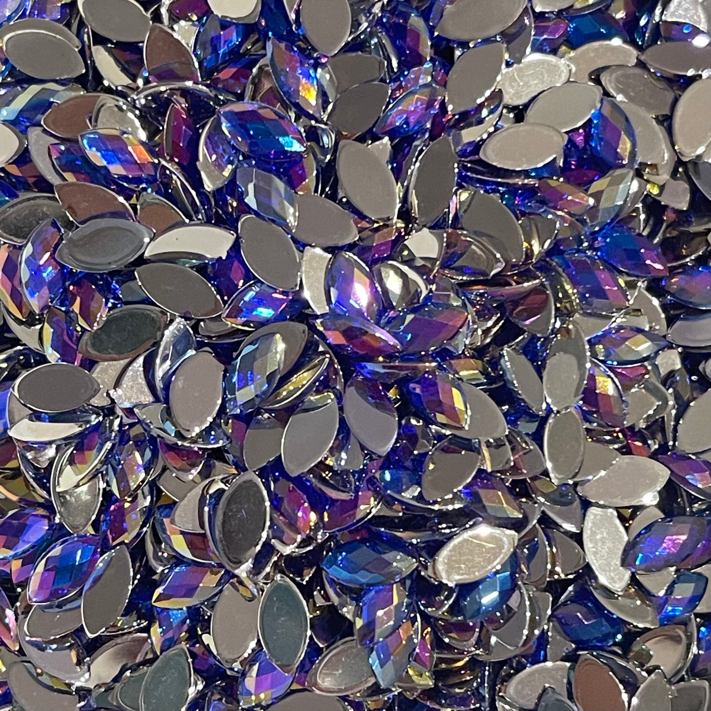 8mm Horseeye - Sapphire AB (Glue on)