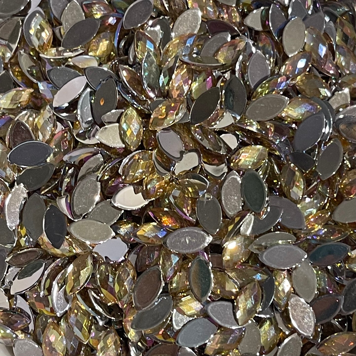 8mm Horseeye - Light Topaz AB (Glue on)