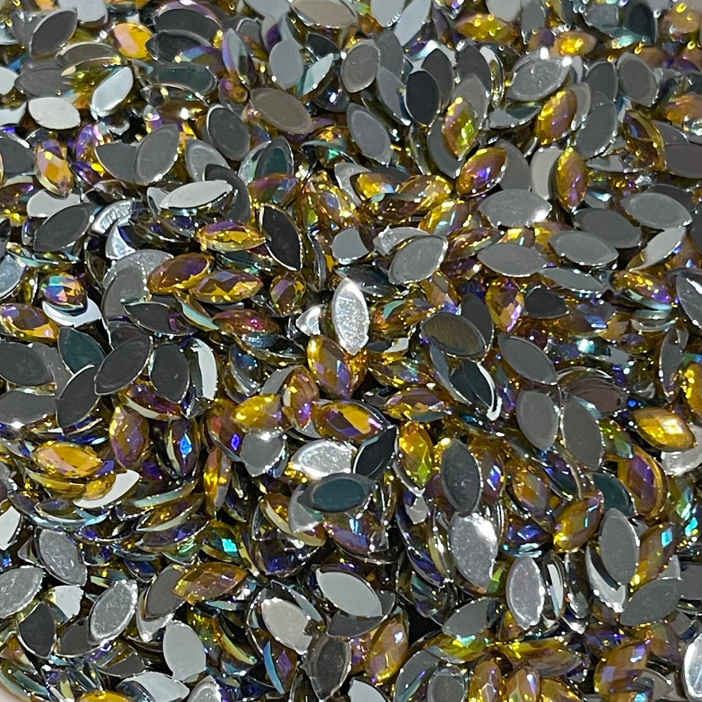 6mm Horseeye - Topaz Yellow AB (Glue on)