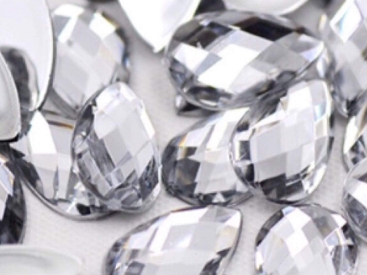 13mm Tear Drop - Clear - Glue On