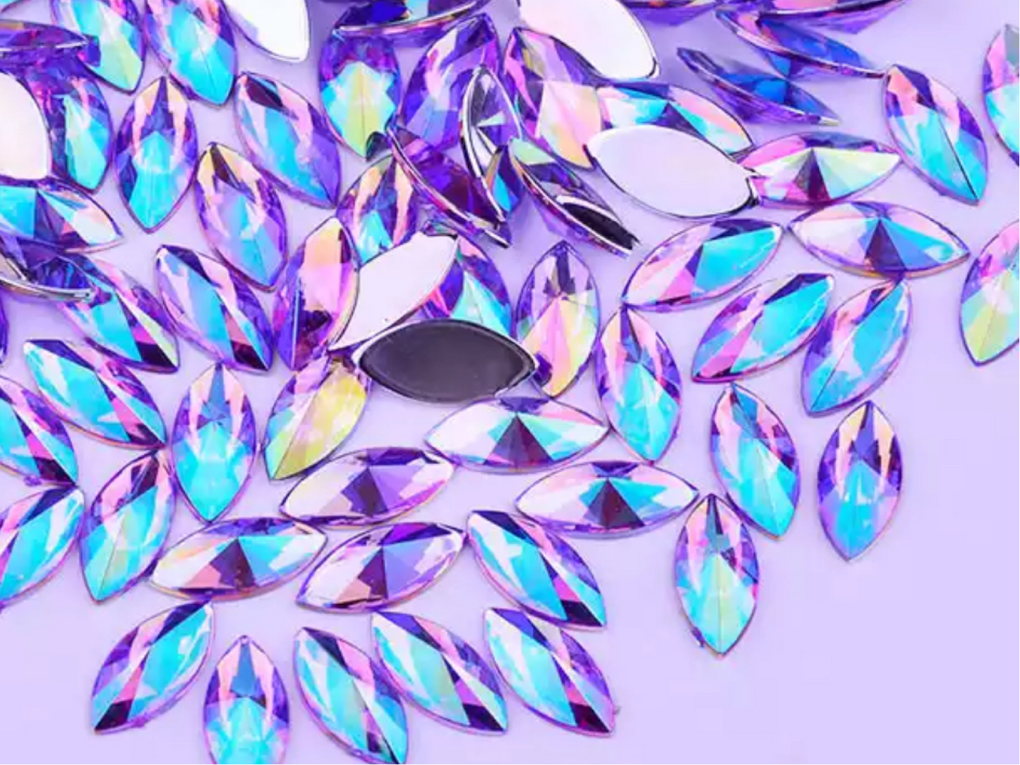 15mm Horse Eye - Light Purple AB - Glue On