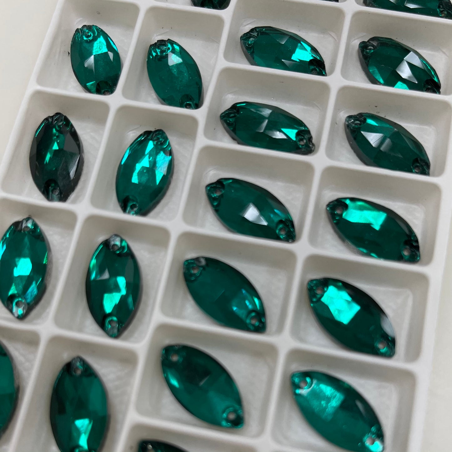 Navette 15mm, Dark Emerald