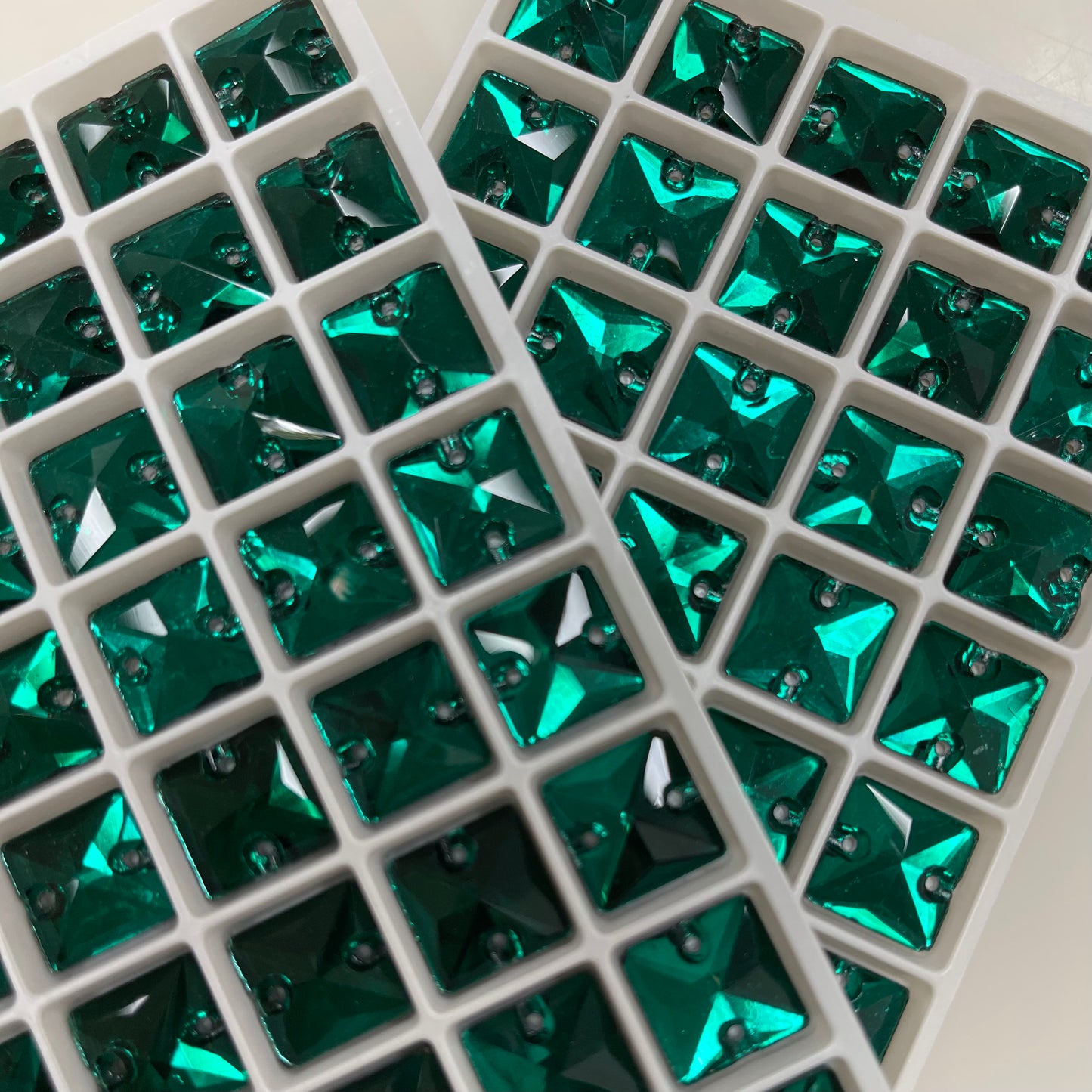 Square 12mm, Emerald