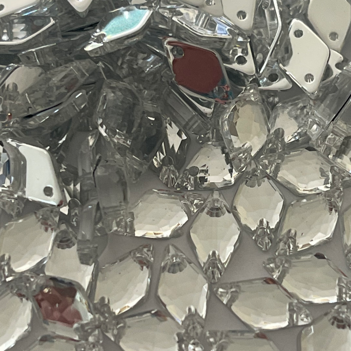 11mm Rhombus - Clear - Sew On
