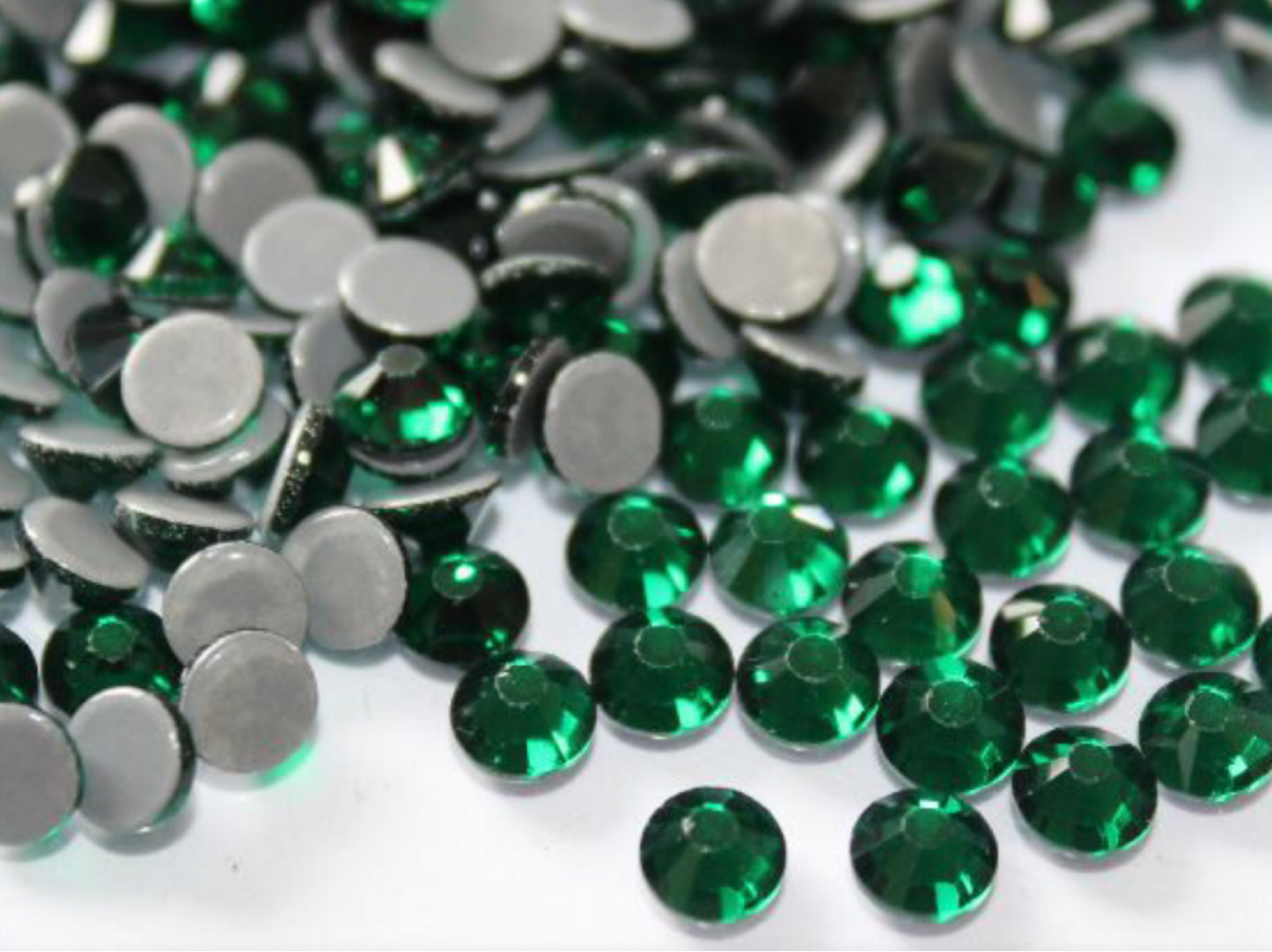 Emerald - AAA Hotfix Diamante Crystals