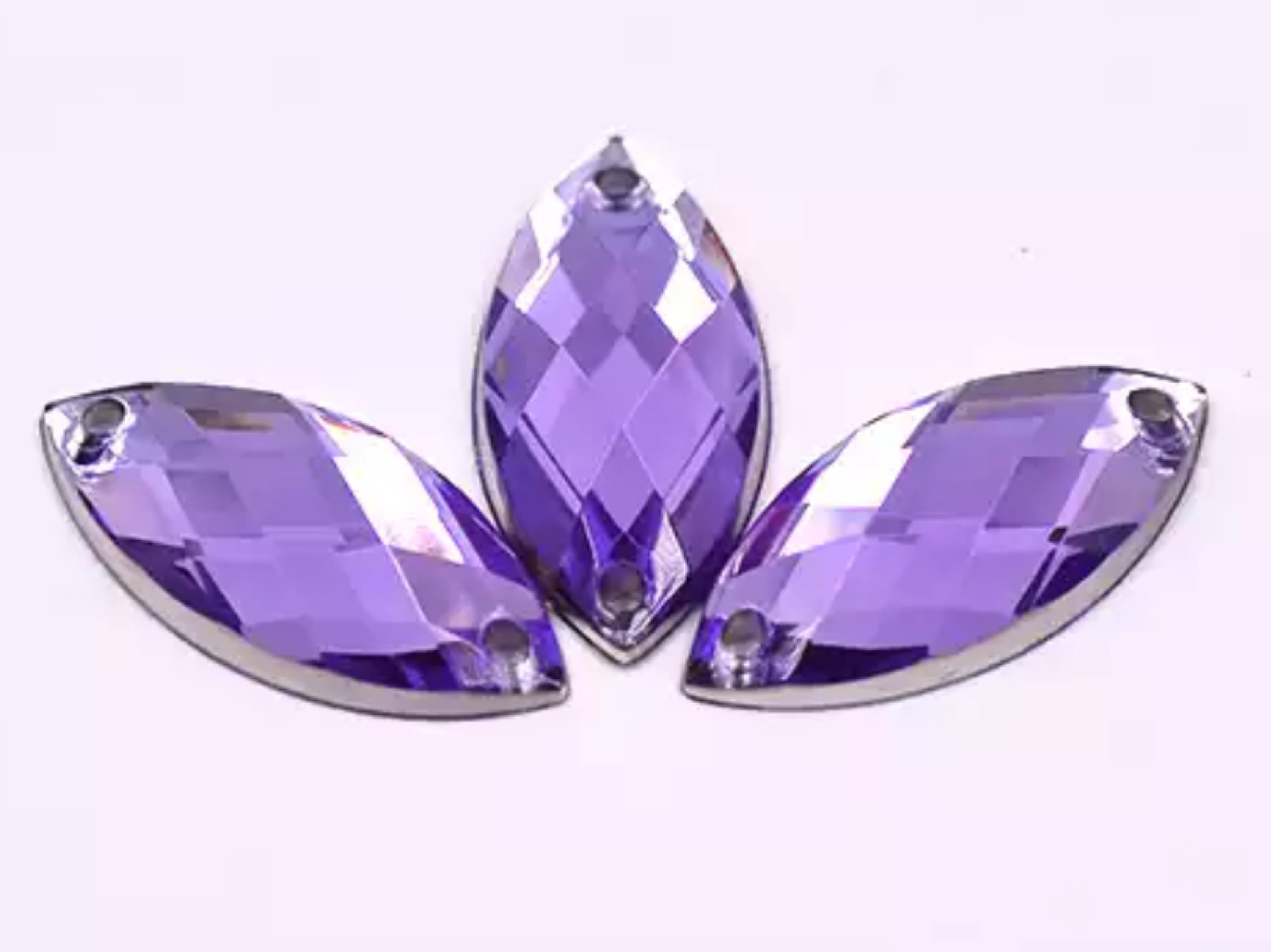 10mm Horse Eye - Light Purple - Sew On