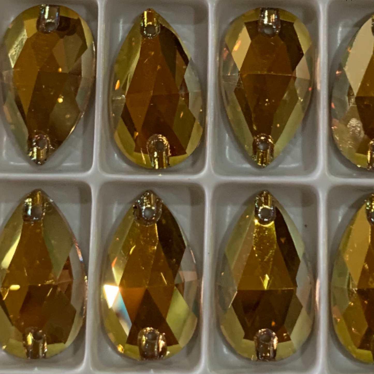 18mm Tear Drop - Sunshine - Glass - Sew On