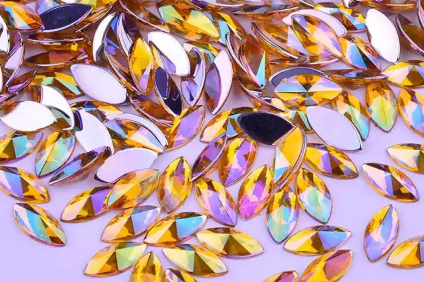 10mm Horse Eye - Yellow AB - Glue On