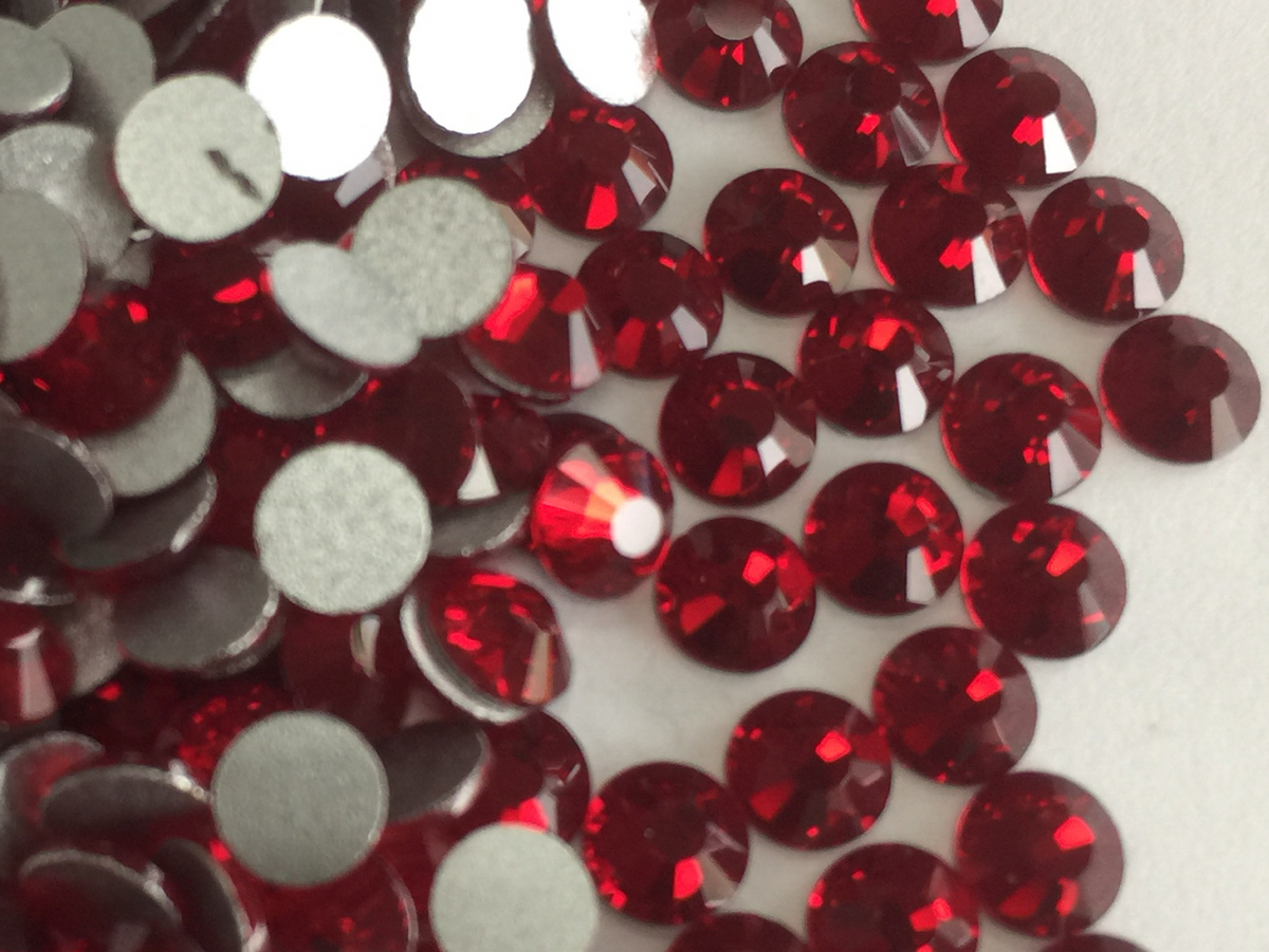 Siam - AAA Non Hotfix Diamante Crystals