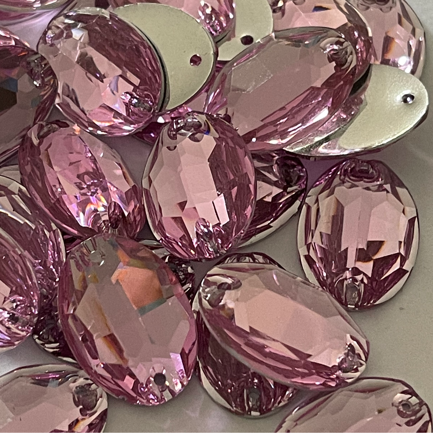 24mm Oval - Light Pink - Sew On
