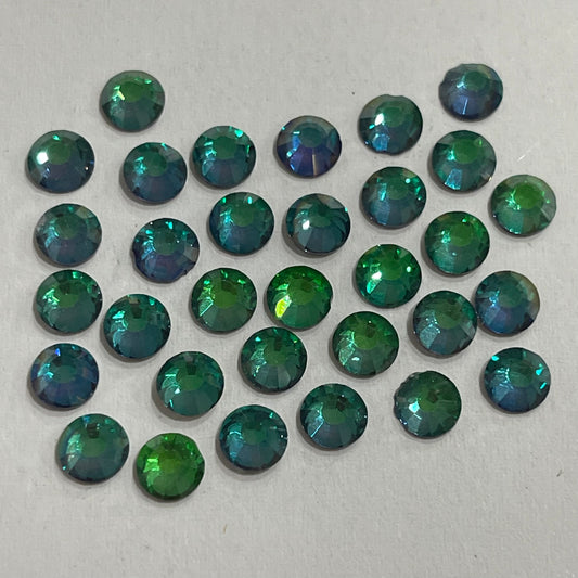 Aurora Green - AAA Non Hotfix Diamante Crystals