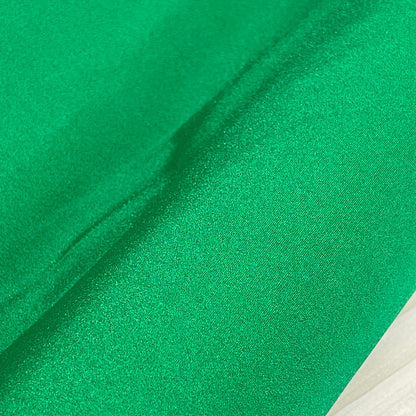 Kelly Green Shiny Nylon Spandex - 67cm remnant
