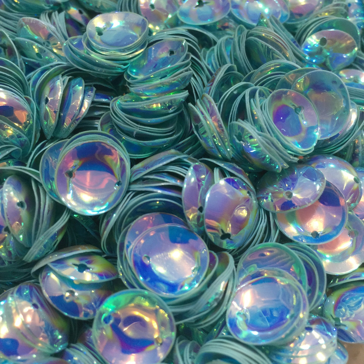 Sequins Deep Cupped - Aqua Hologram Pearl